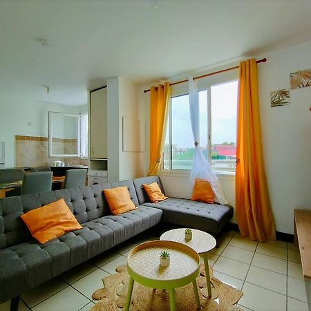 Appartement T2 - Sainte-Marie - 10 Min De L'Aeroport Luaran gambar