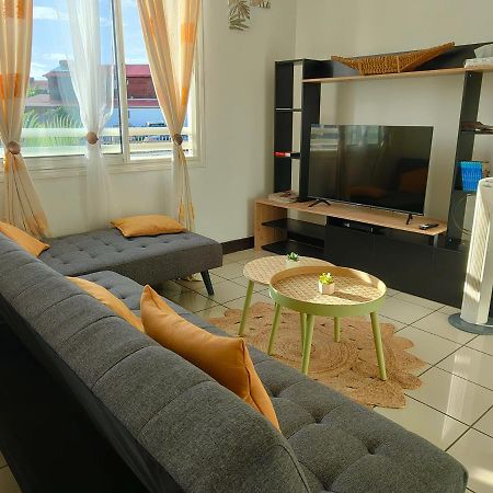 Appartement T2 - Sainte-Marie - 10 Min De L'Aeroport Luaran gambar