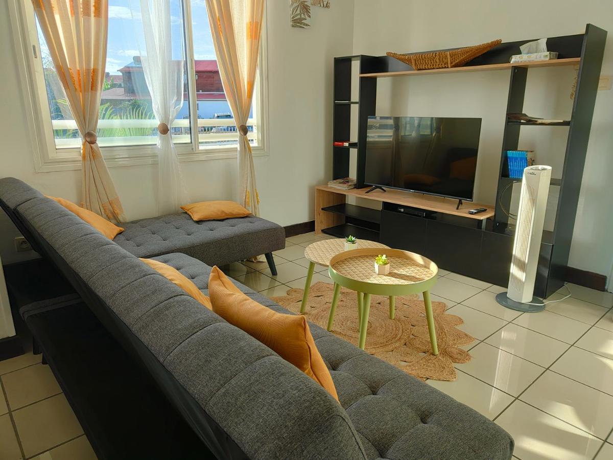 Appartement T2 - Sainte-Marie - 10 Min De L'Aeroport Luaran gambar